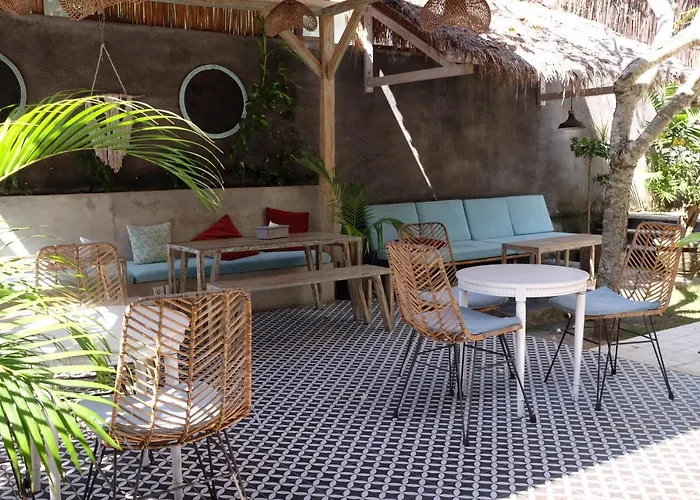 منتزه العطل Tentacle Bali 2*